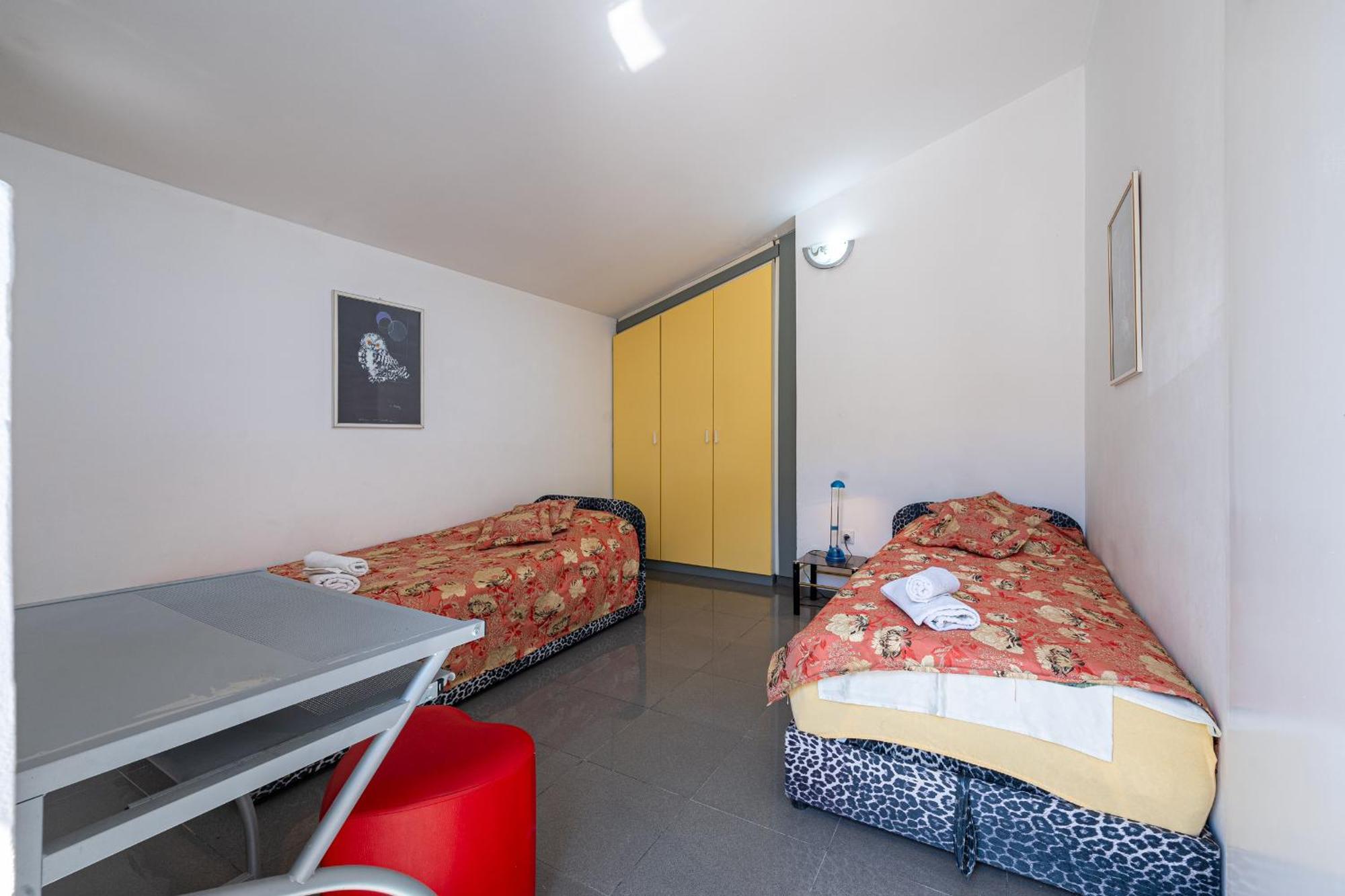 Sun Rose Apartments Свети-Стефан Номер фото