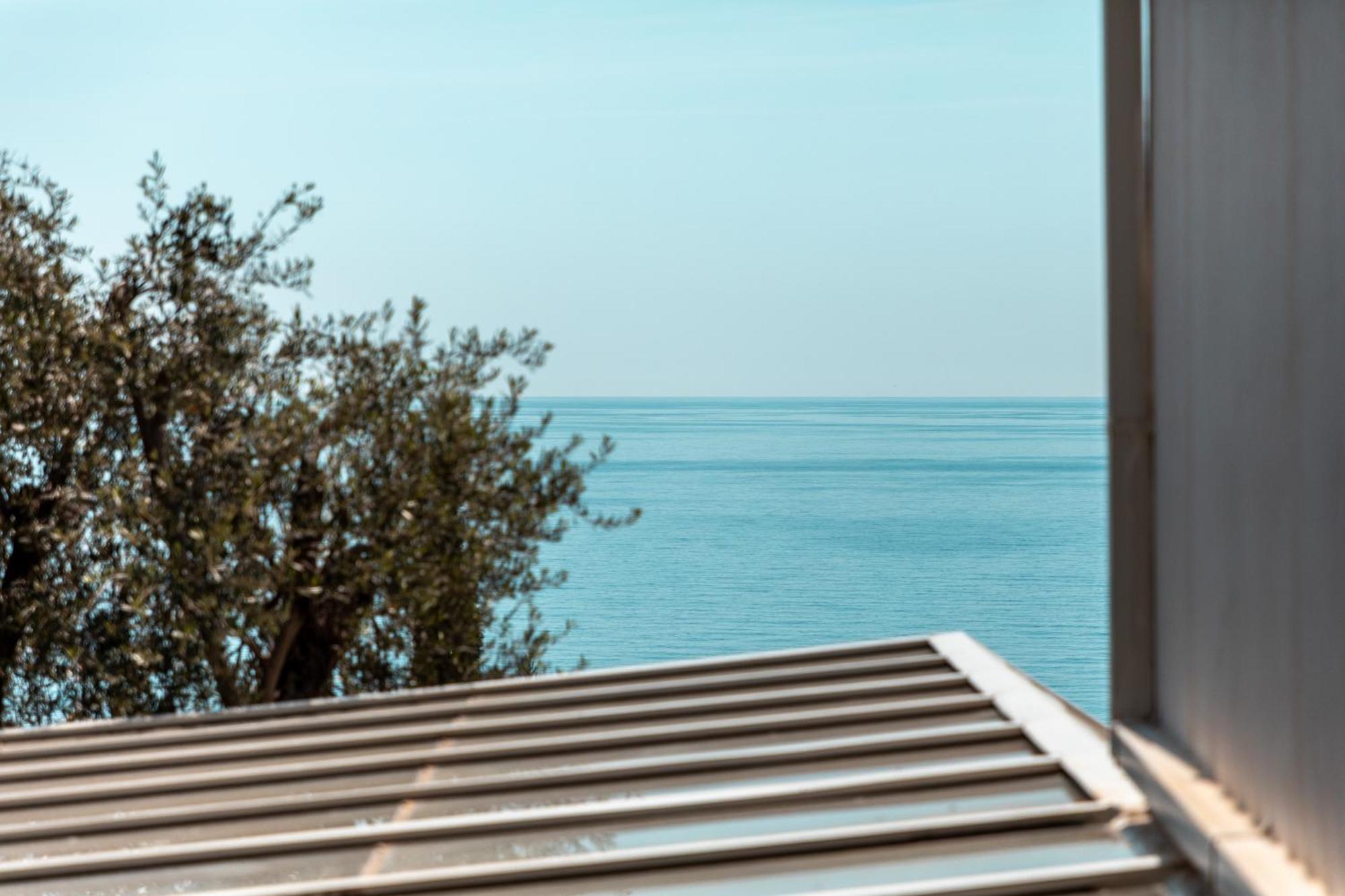 Sun Rose Apartments Свети-Стефан Номер фото